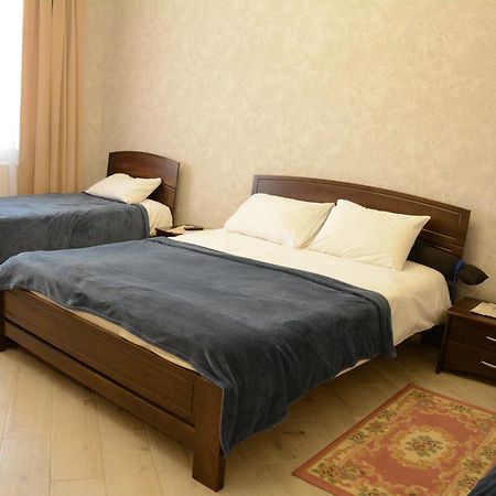 Illara Spa Hotel Irshava エクステリア 写真