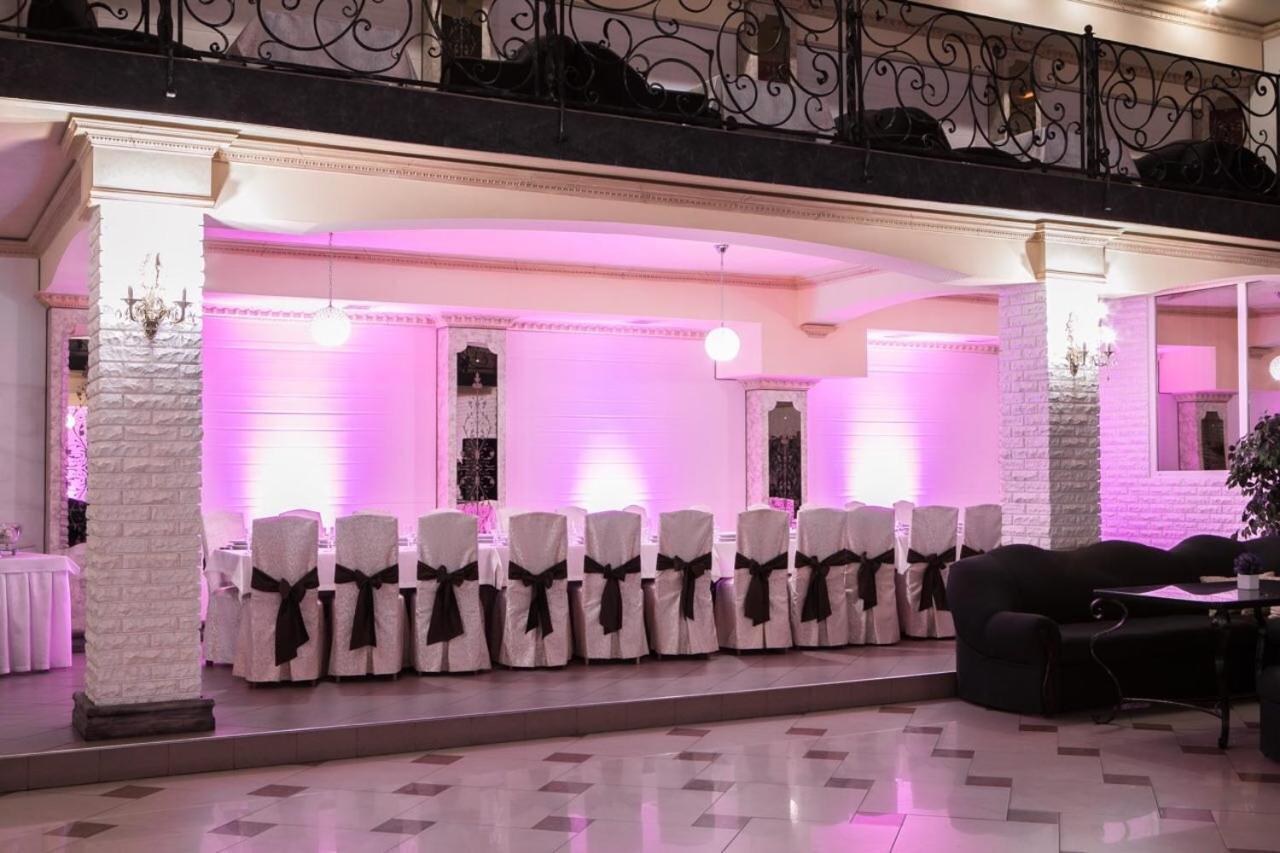 Illara Spa Hotel Irshava エクステリア 写真