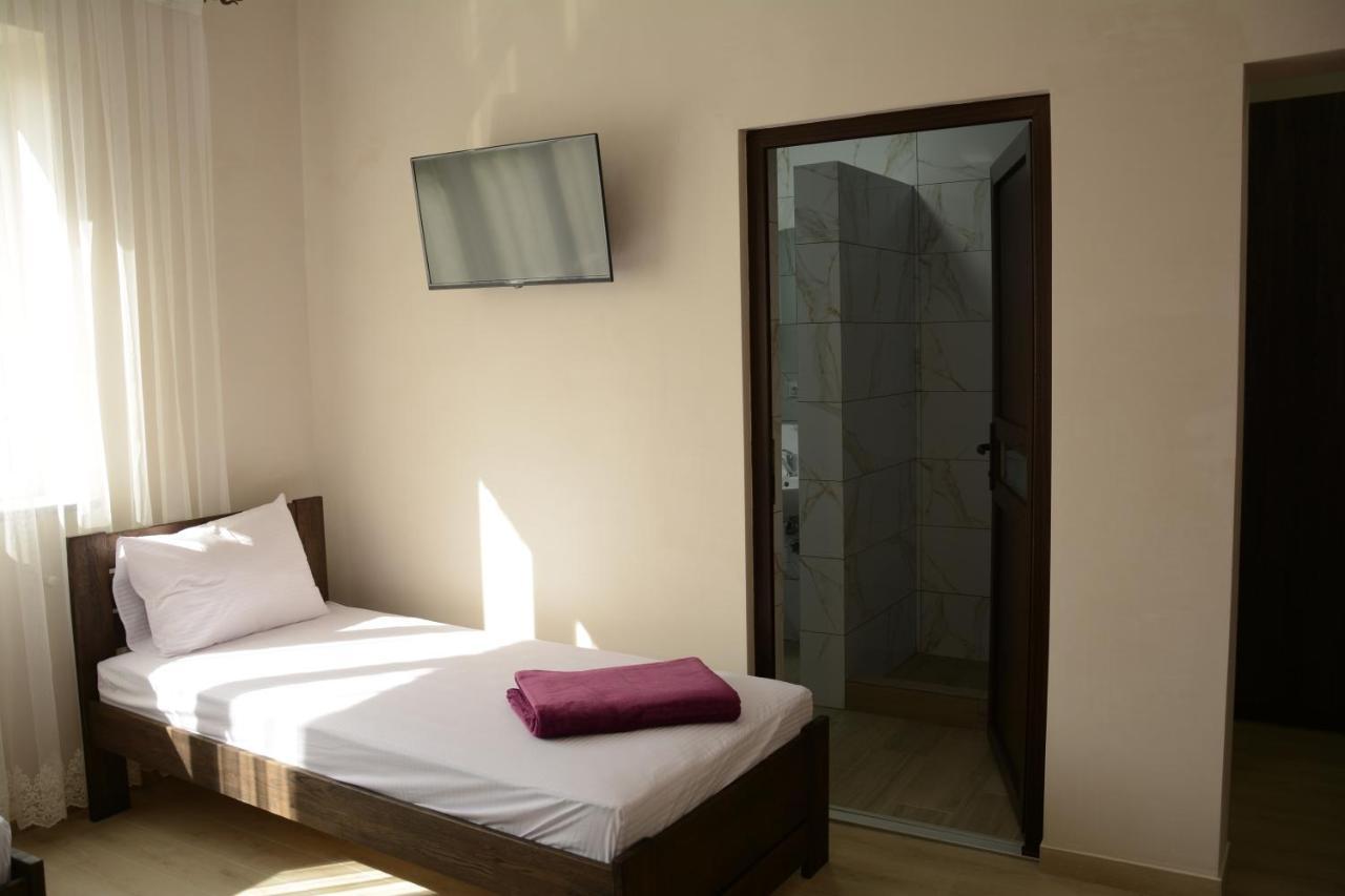 Illara Spa Hotel Irshava エクステリア 写真