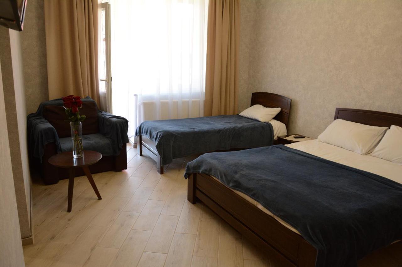 Illara Spa Hotel Irshava エクステリア 写真